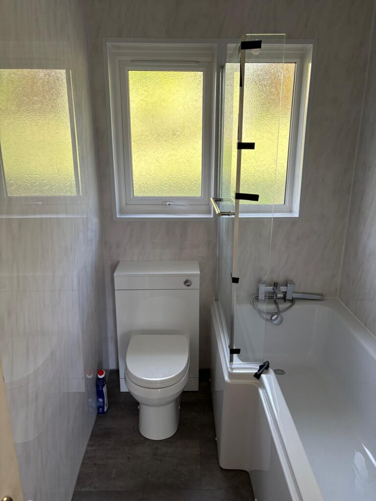 Exeter bathroom split window